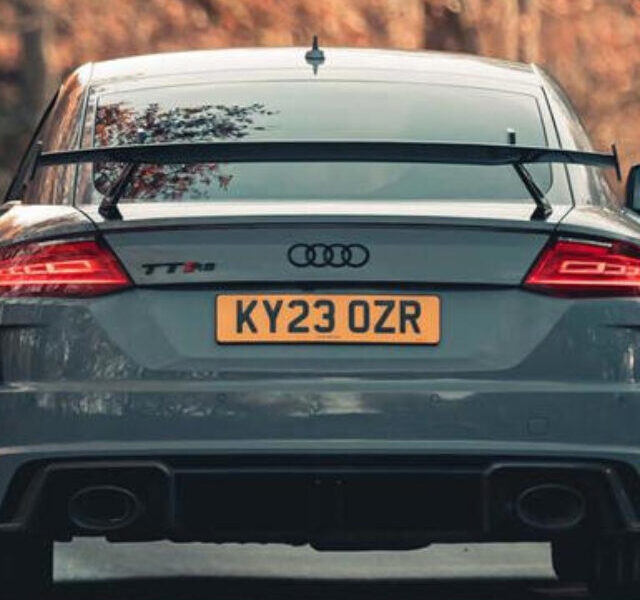 cropped-audi-tt.jpeg