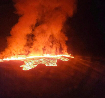 "Mount Ibu volcano eruption"